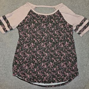 Maurices Medium Short Sleeve Floral Shirt New NWT 24/7